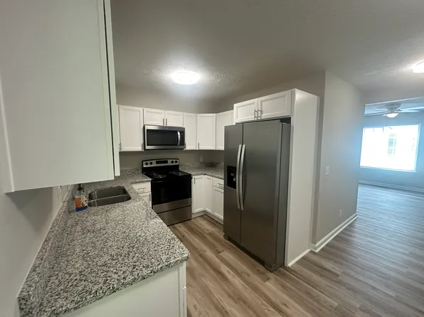 1506 Batts Blvd APT 7, Springfield, TN 37172