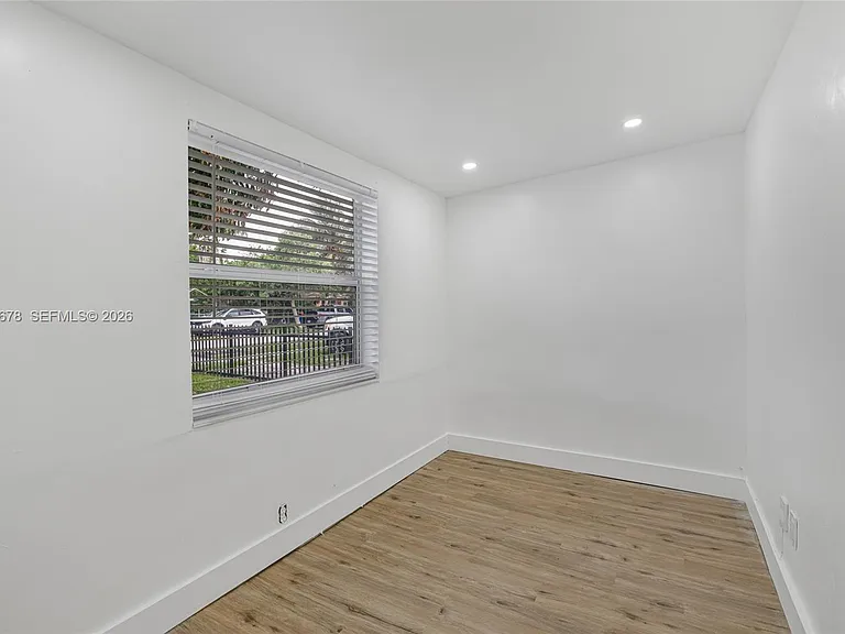 2290 Rutland St — Photo 17