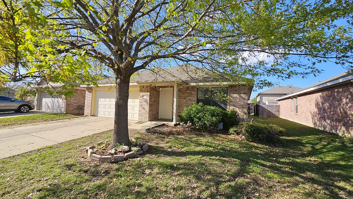 Building Photo - 4305 Grassmere Rd