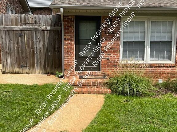 3rd image of 3139 E North St