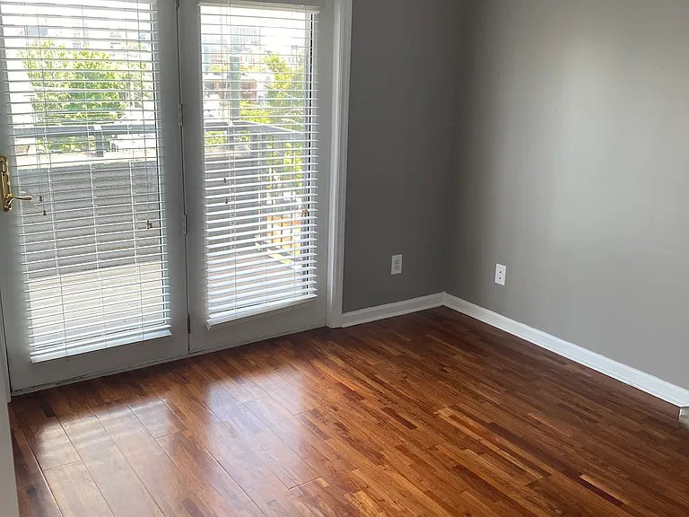 1201 Laurel Ave #305 — Photo 13