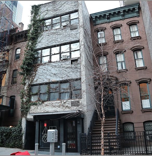 1st image of 249 E 49th St