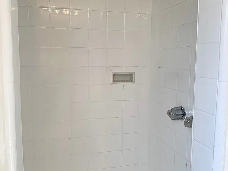 2555 S Sepulveda Blvd — Photo 12