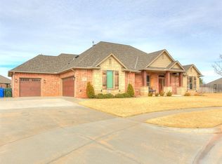 307 Glade Ct, Norman, OK 73069