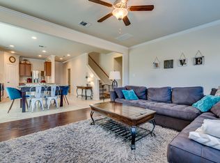 256 Chickadee Ln, Leander, TX 78641