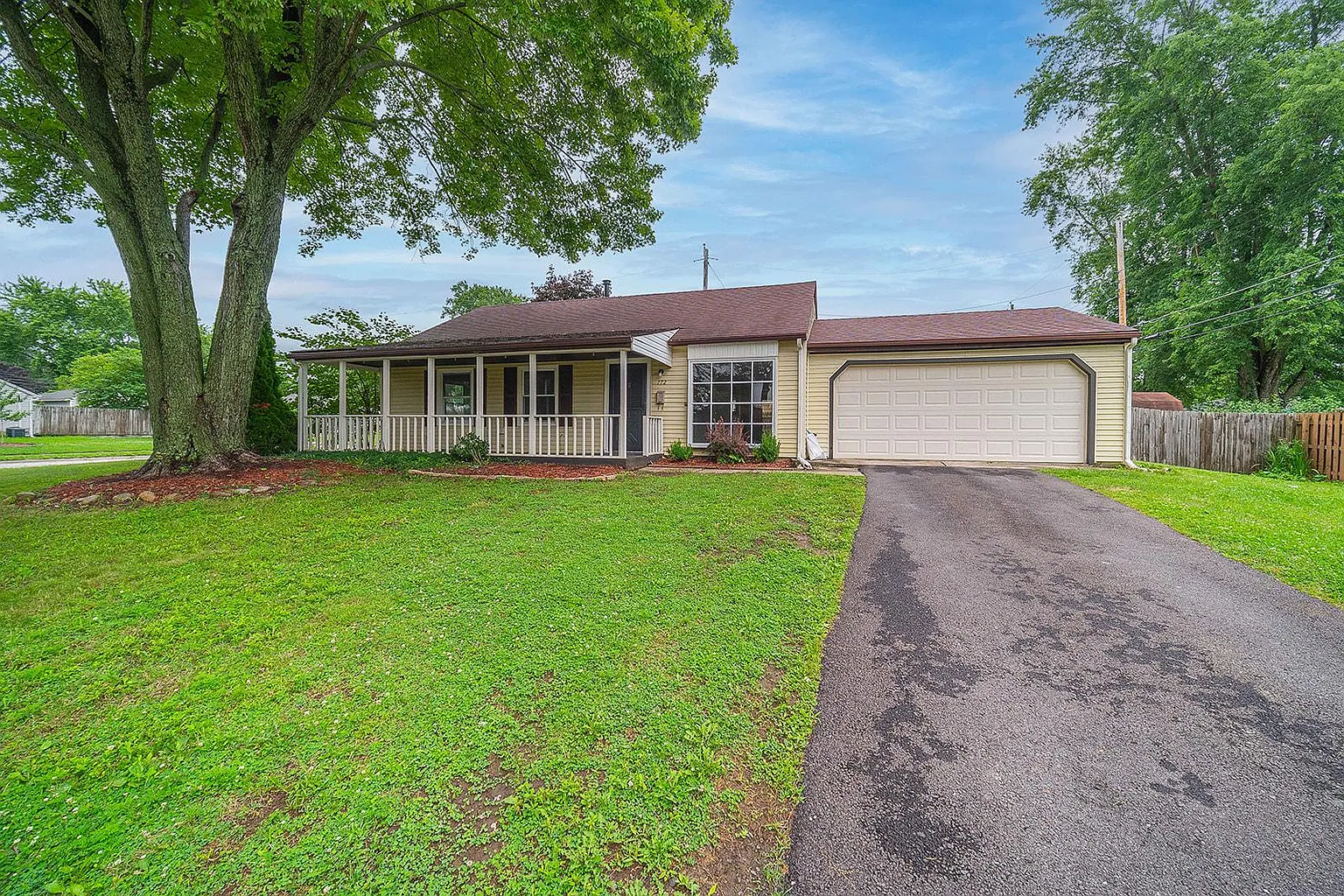 772 Gilmore Dr photo 1