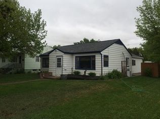 412 S Merriam Ave, Miles City, MT 59301
