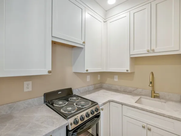 (undisclosed Address), Franklin, TN 37064