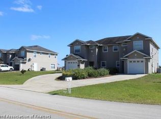 121 Madrid Dr, Sebring, FL 33870