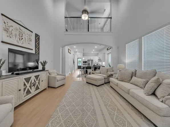 1016 Bolden Ave, Crowley, TX 76036