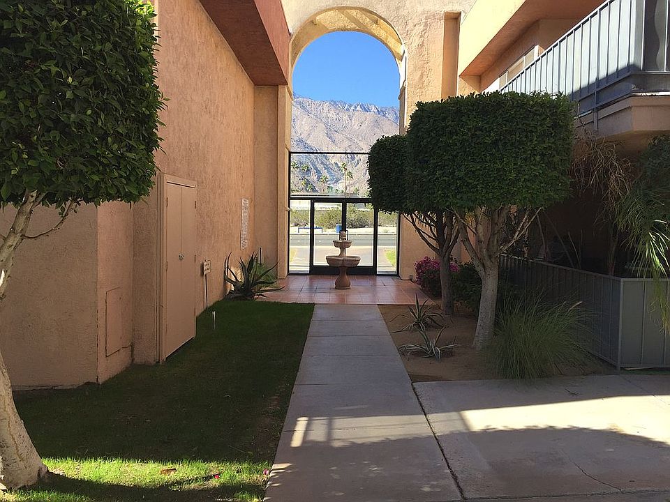 Mountain View Entrance