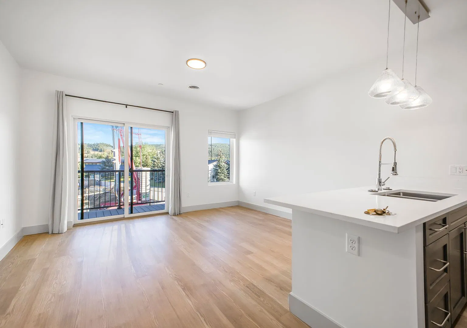 Modern 2-Bed, 2-Bath Apartment in the Heart of Big Sky Walk to Town Center! — Photo 1