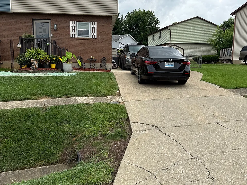 703 Brian Ct