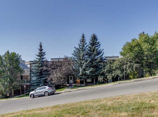 525 E 5th St NE, Calgary, AB T2E3W5