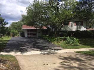 1635 Jefferson Rd, Hoffman Estates, IL 60169