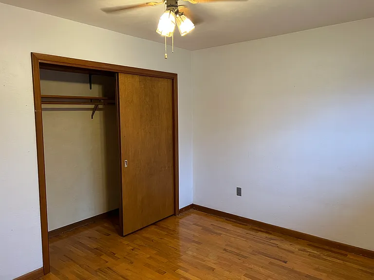 266 NW Douglas St — Photo 16