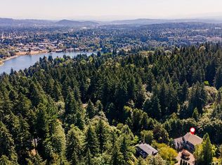 1522 S Aventine Ct, Portland, OR 97219