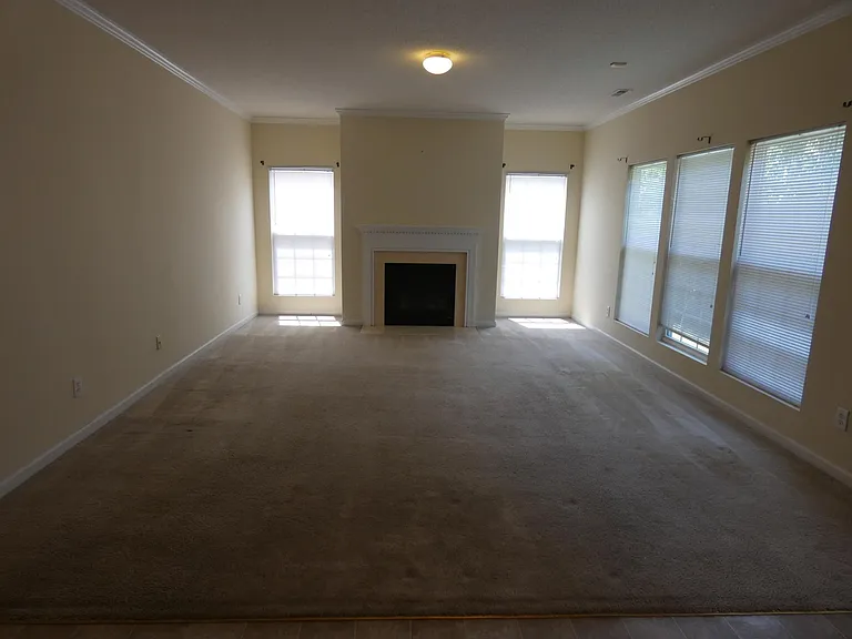 4419 Karlbrook Ln — Photo 5