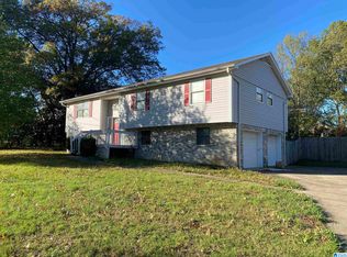 1032 9th Ave SW, Alabaster, AL 35007