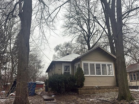 3rd image of 1030 Connell Ct