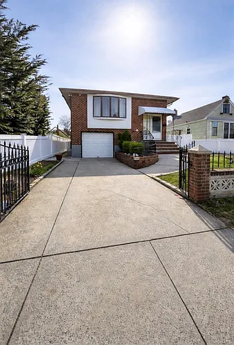 15 Belmont Blvd Photo 1