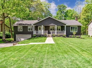 17170 N Brook Trl, Chagrin Falls, OH 44023
