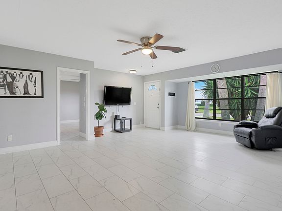 3rd image of 2351 SE Stargrass Street