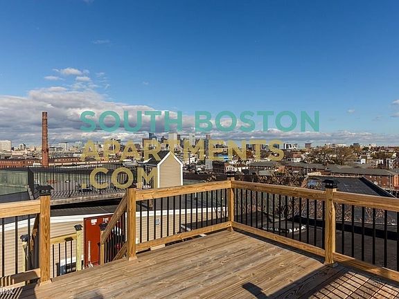 4th image of 319 Dorchester St