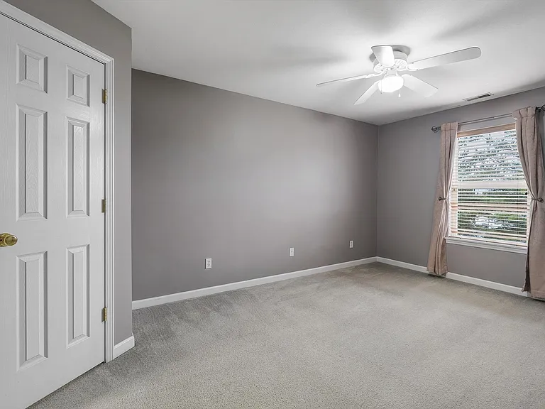 16 Homefield Gardens Dr — Photo 12