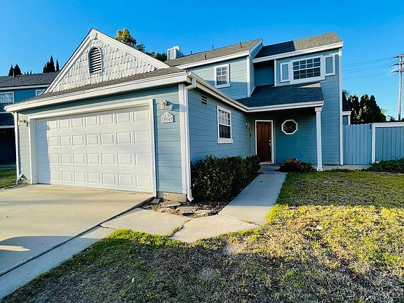 3rd image of 9949 Basswood Ct