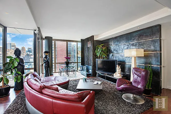 Rented by Halstead Real Estate | media 99