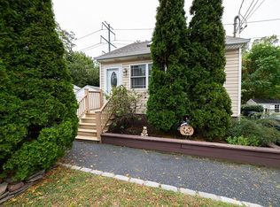 34A King Rd, Rocky Point, NY 11778