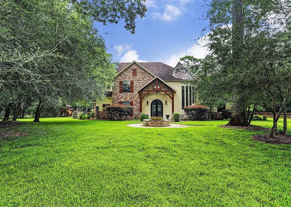 1st image of 23010 Petrich Ln