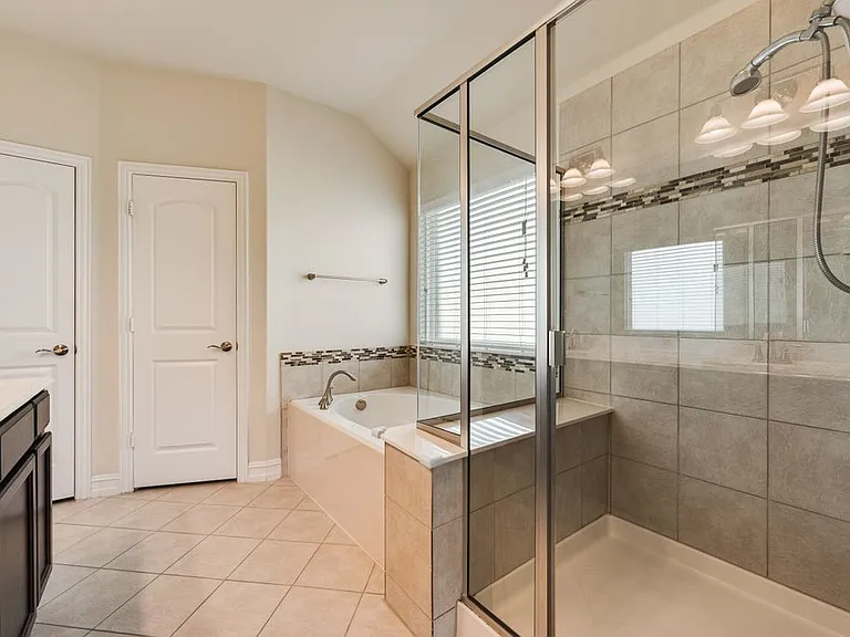 2668 Yacht Club Dr — Photo 26