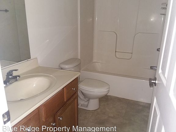 5th image of 1301 Kensington Pl