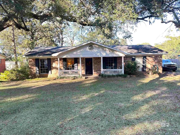 4056 Hillcrest Ln W, Mobile, AL 36693