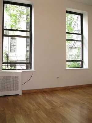 Rented by Tower Brokerage | media 6