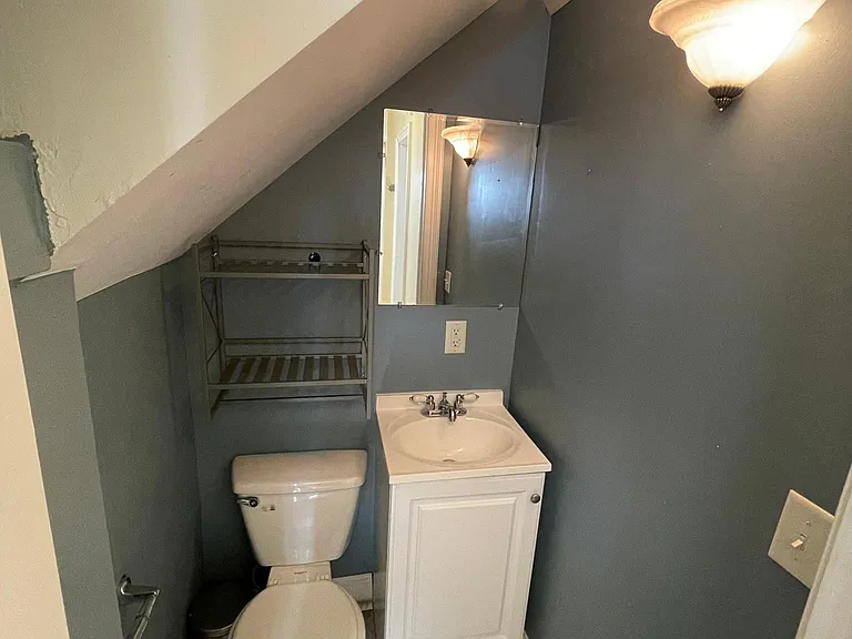 728 Rose St — Photo 3