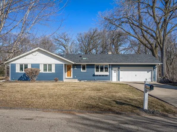 5014 Holiday Rd, Minnetonka, MN 55345