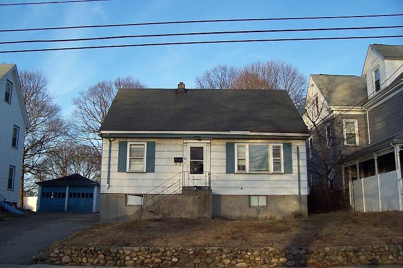 2nd image of 60 Garfield Ave