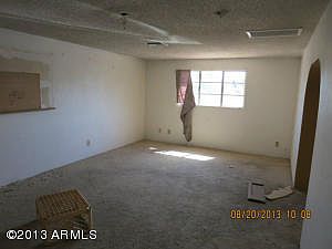 5th image of 2342 N 40th Dr