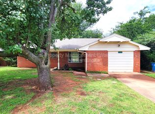 1817 Hardy Dr, Edmond, OK 73013