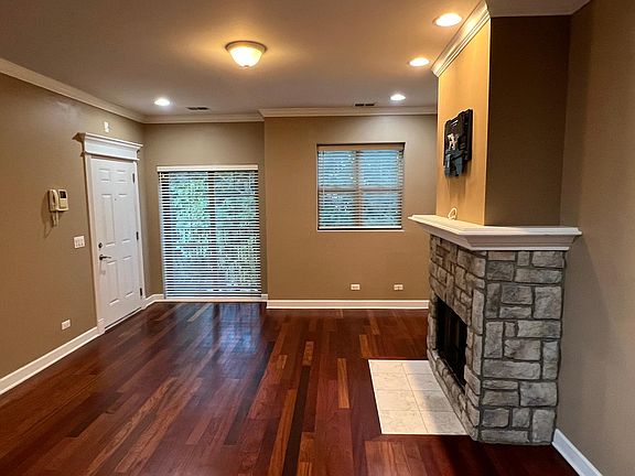 2nd image of 4934 N Whipple St #2