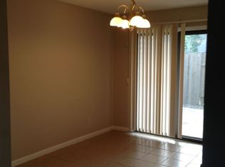 2005 S Mattis Ave APT B, Champaign, IL 61821