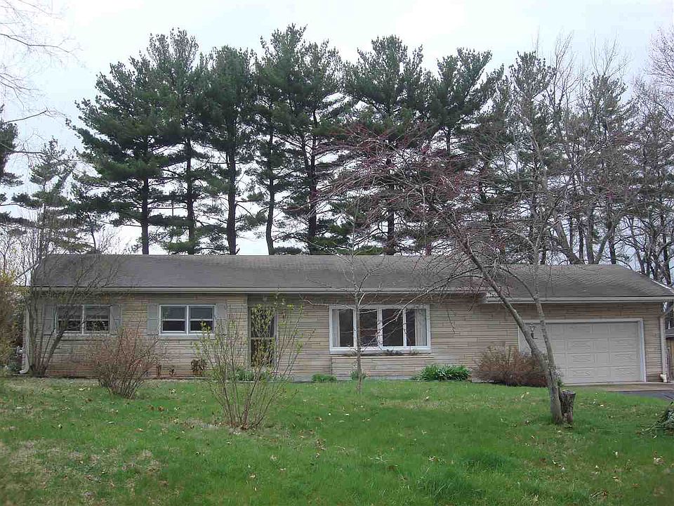 1st image of 2421 N Skyline Dr