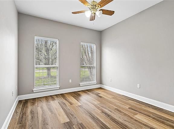 3rd image of 39350 Brookfield Dr