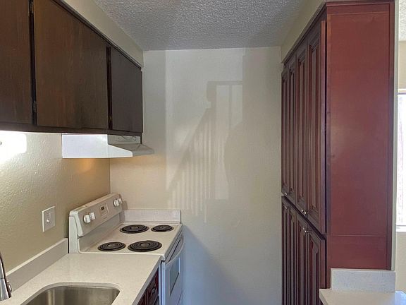 2nd image of 372 Emerald Ave