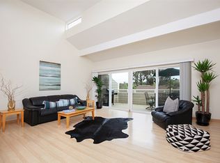 1752 Kennington Rd, Encinitas, CA 92024