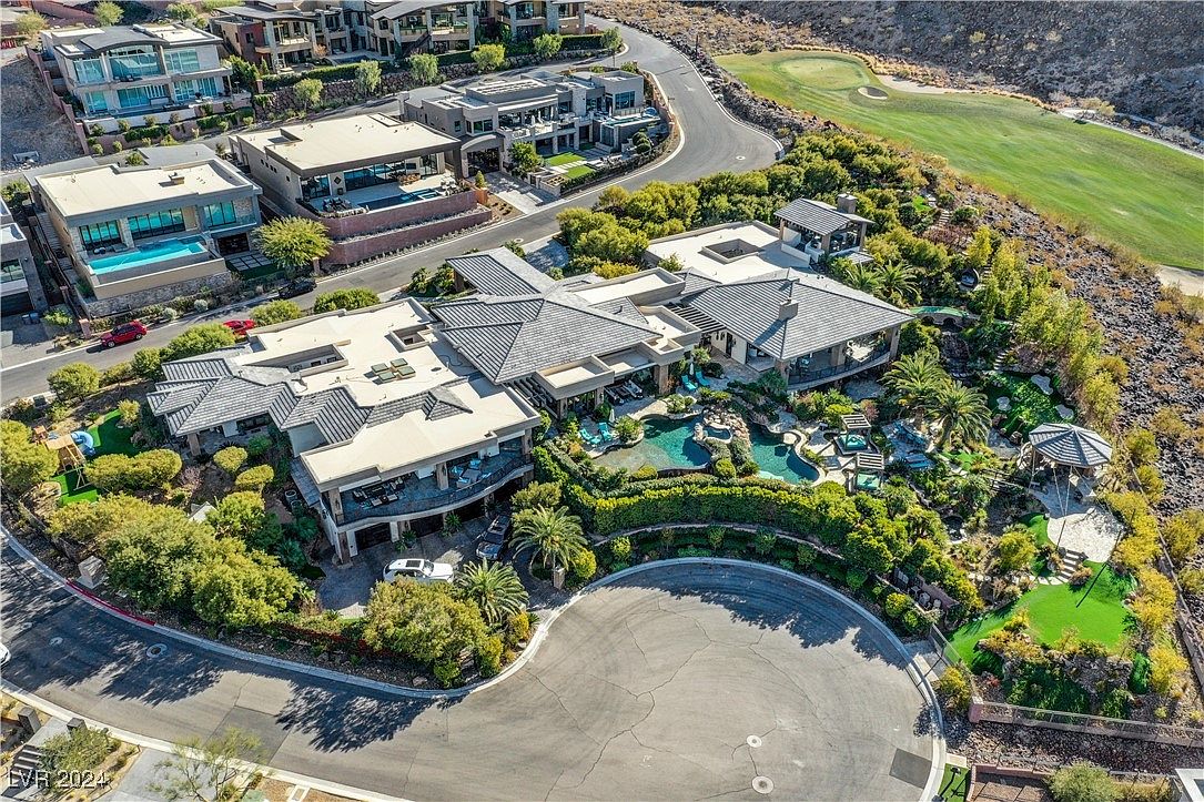 677 Boulder Summit Dr