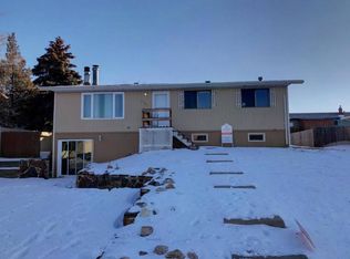 2114 8th Ave E, Williston, ND 58801